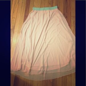 LuLaRoe Lucy pink Chiffon
